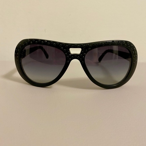 Authentic Chanel sunglasses with blings - Picture 2 of 12